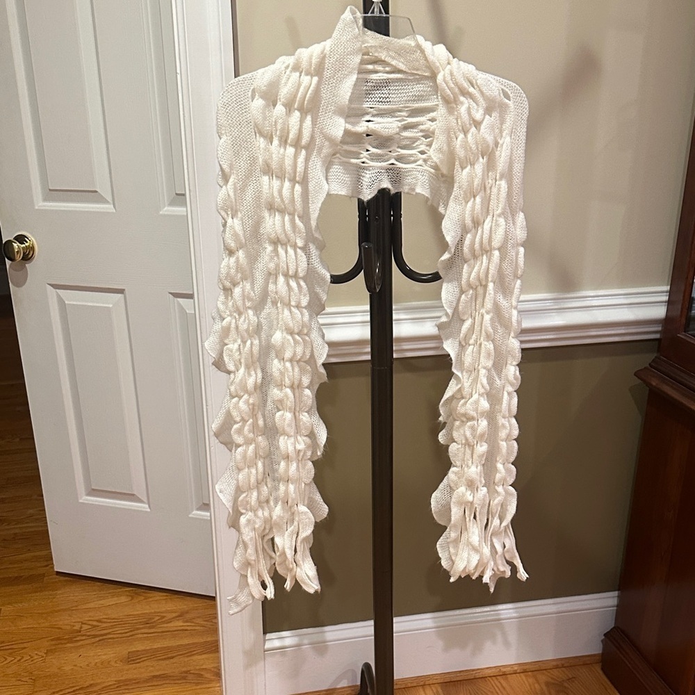 Elegant Cream Knit Scarf - Picture 1 of 5